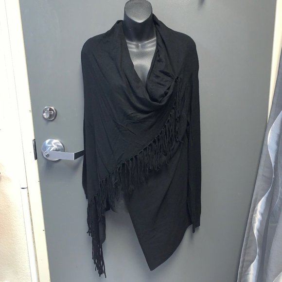 VICI  LOVESTITCH Fringe Sweater - Picture 5 of 6